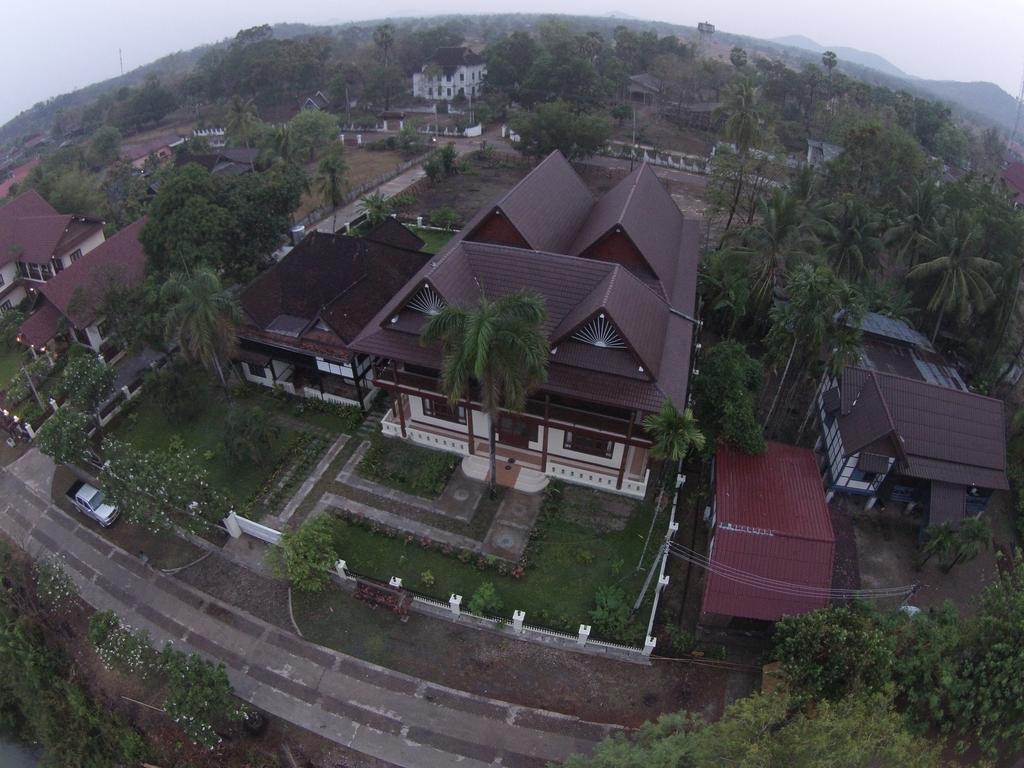 Отель Kongmany Colonial House Muang Khong Экстерьер фото